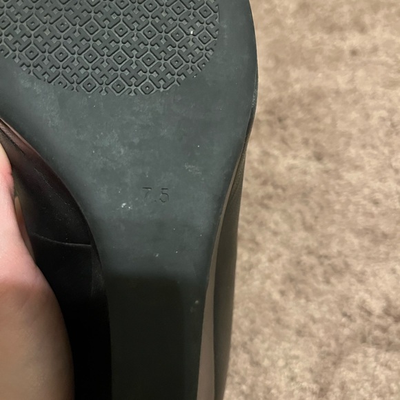 Tory Burch wedges size 7.5 - Picture 6 of 6